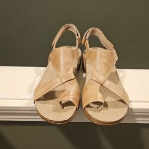 Munro Tan Women's Sandals